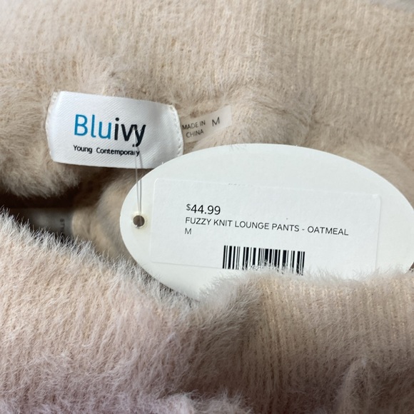 BRAND NEW - fuzzy sweatpants - Picture 3 of 3